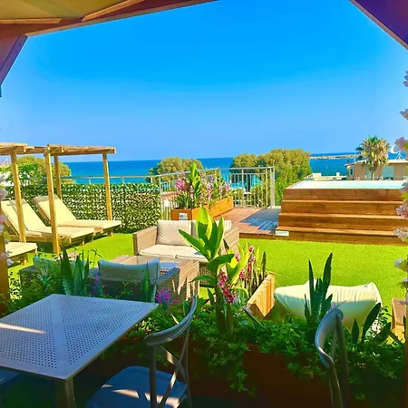 Pearl Seaside Cozy Apartmán *